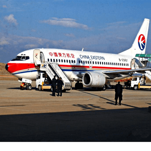 甘孜格萨尔机场空运航空快运业稳步发展的原因是什么？